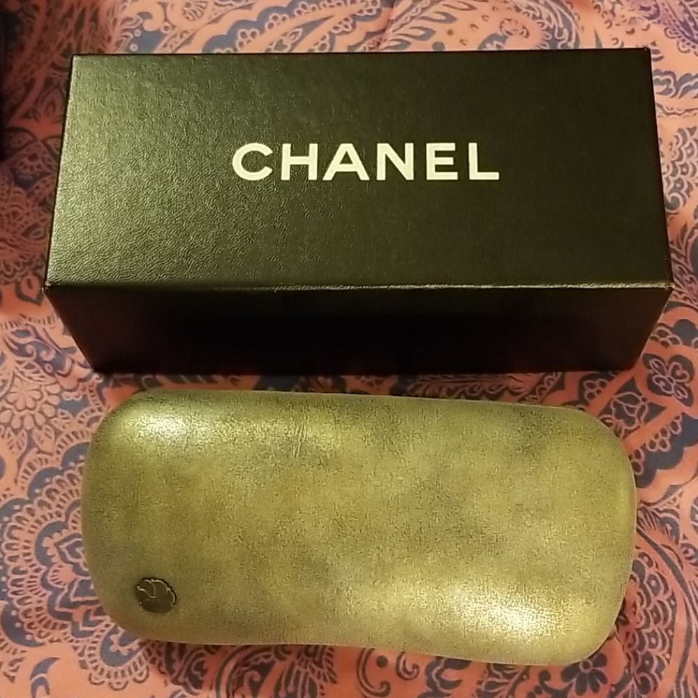 NWT Chanel sunglasses
